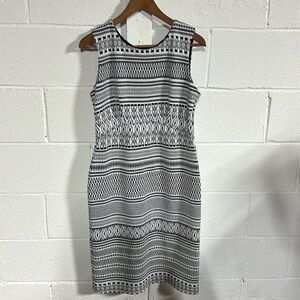 Philosophy Black|White Sleeveless  Textured Pattern Sheath Back Zip Size Medium